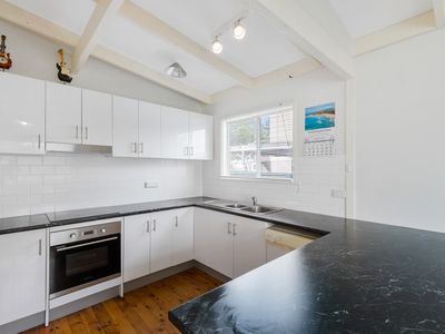 15 Trevally Avenue, Chain Valley Bay