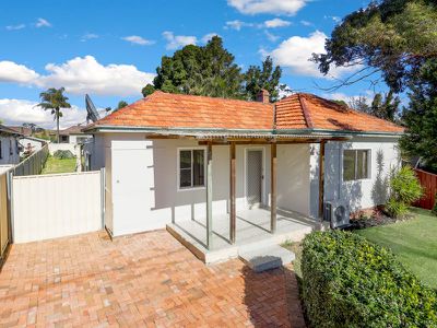 18 Railway Street, Werrington